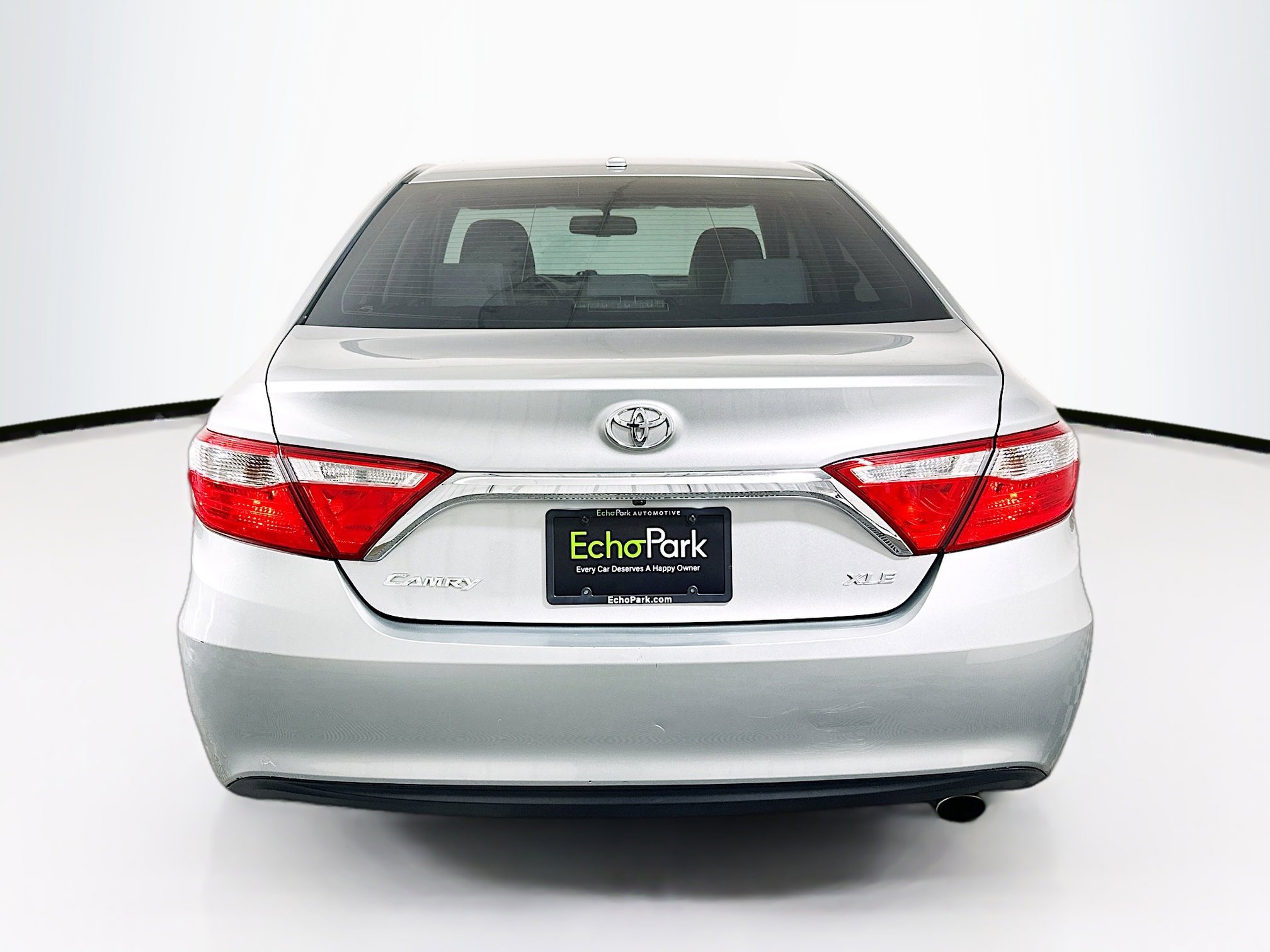 Used 2015 Toyota Camry XLE w/ Moonroof Package FWD image 7