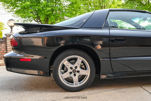 Used 2002 Pontiac Firebird Trans Am RWD image 10