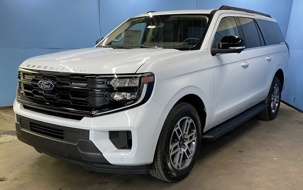 New 2025 Ford Expedition Max Active image 4