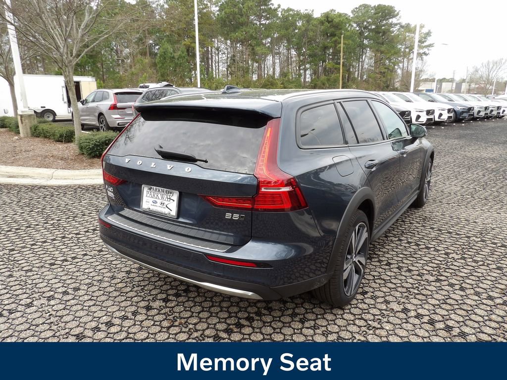 New 2026 Volvo V60 B5 Cross Country Plus w/ Protection Package Premier image 5