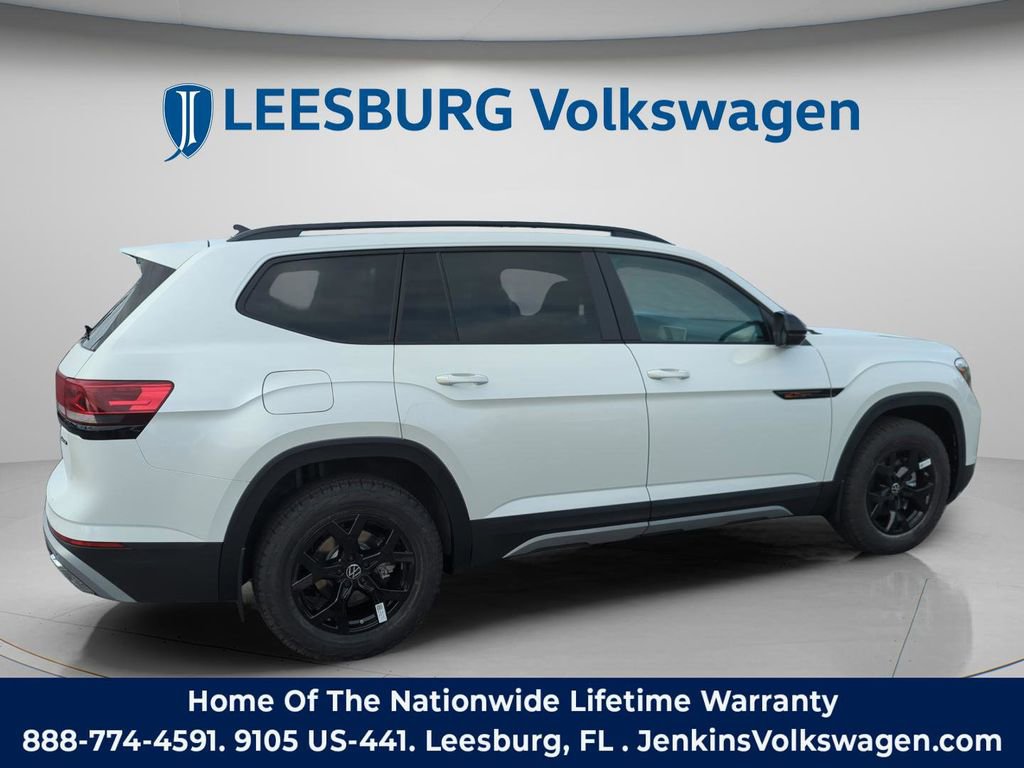 New 2026 Volkswagen Atlas Peak Edition image 5