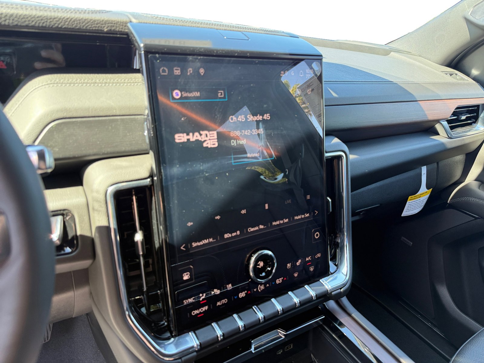 New 2026 GMC Yukon Denali w/ Denali Reserve Package AWD/4WD image 12