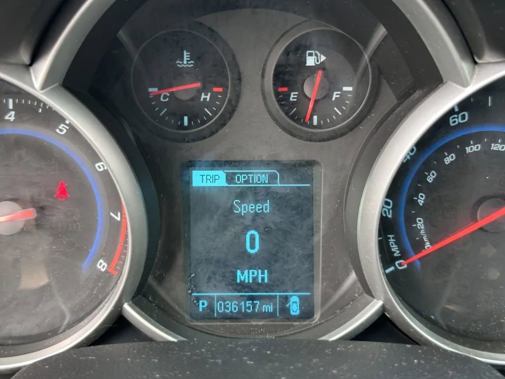 Used 2014 Chevrolet Cruze LT w/ All-Star Edition FWD image 14