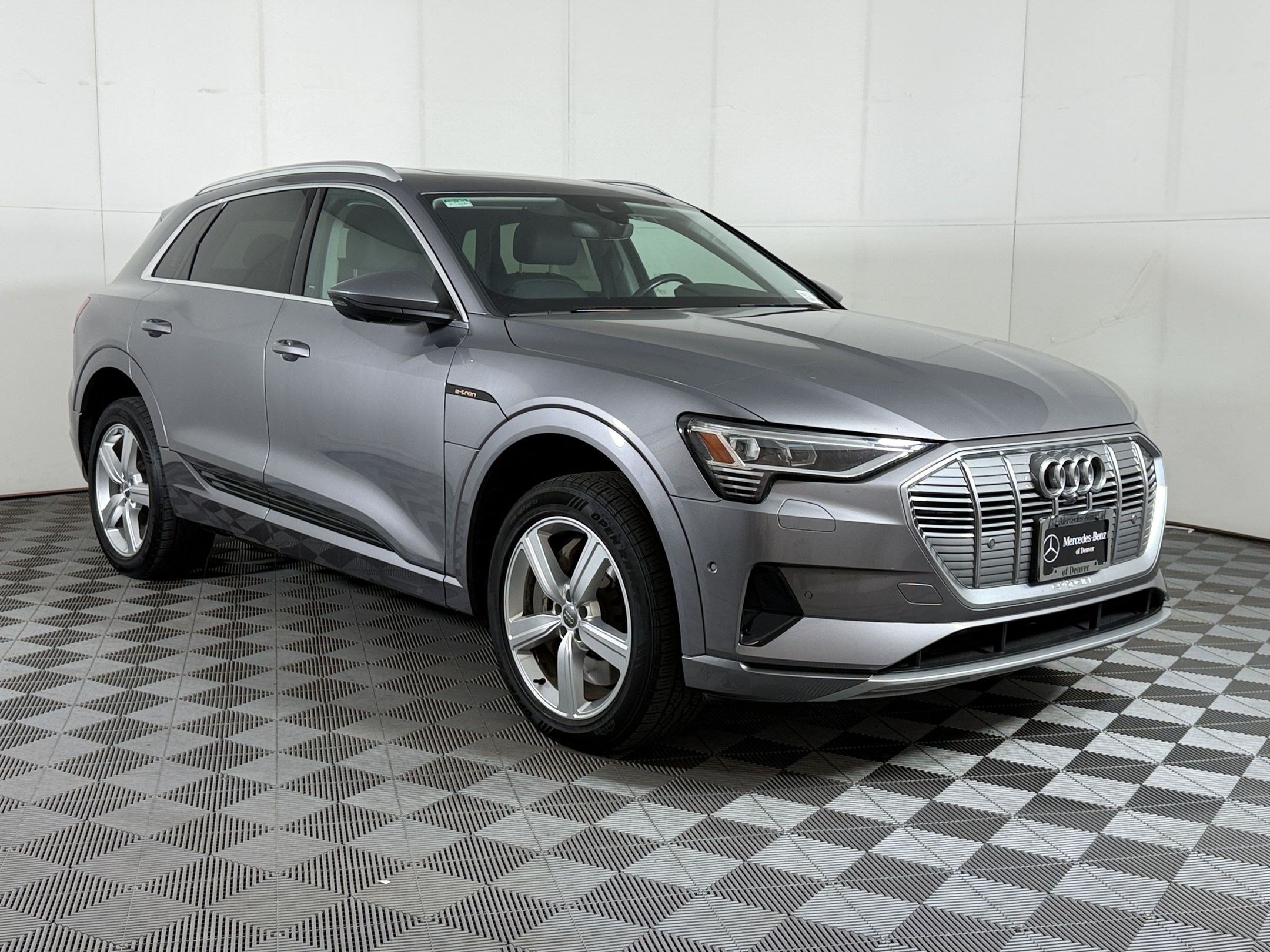 Used 2019 Audi e-tron Premium Plus AWD/4WD image 7