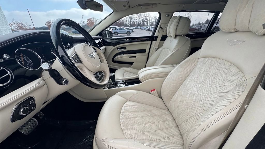 Used 2019 Bentley Mulsanne Speed image 23