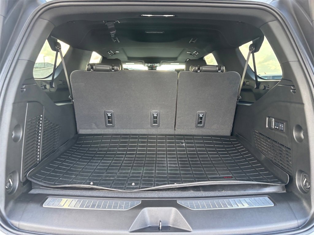 Used 2026 Chevrolet Suburban Premier image 27