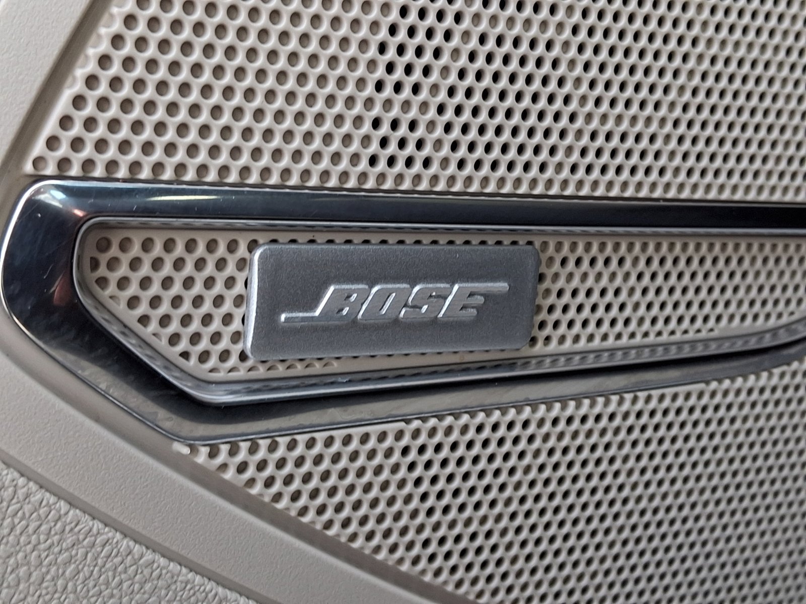 Used 2023 Buick Envision Avenir image 30