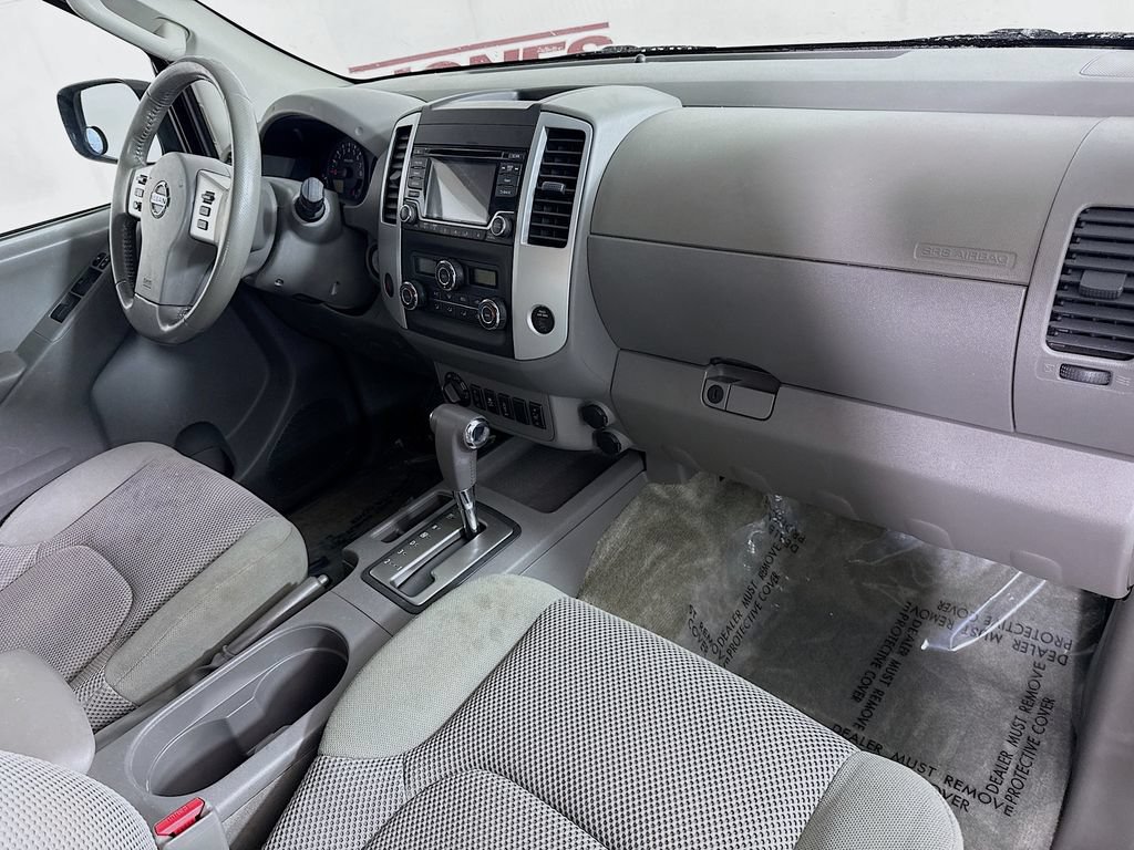 Used 2016 Nissan Frontier SV w/ SV Value Truck Package AWD/4WD image 30