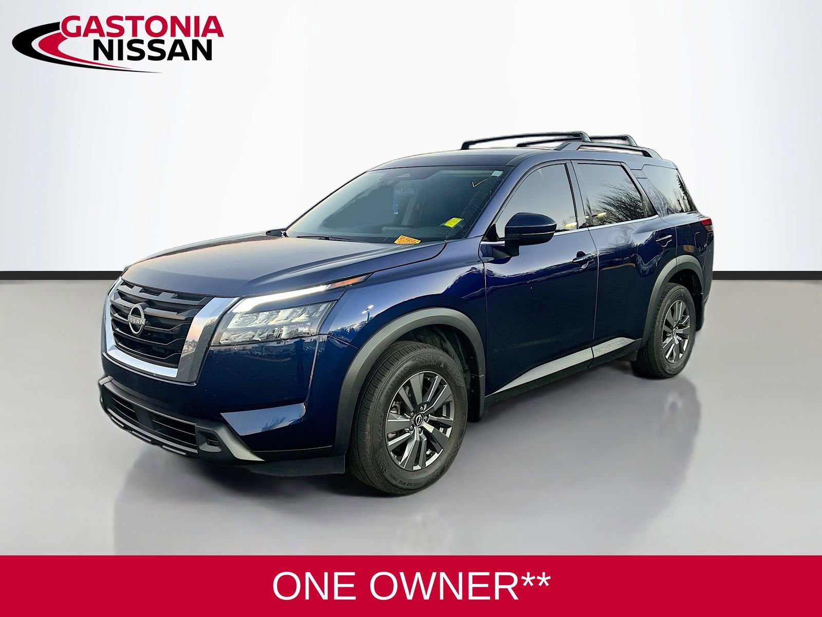 Used 2024 Nissan Pathfinder SV video 3