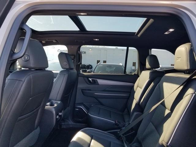 New 2026 Buick Enclave Sport Touring w/ Power Package image 9