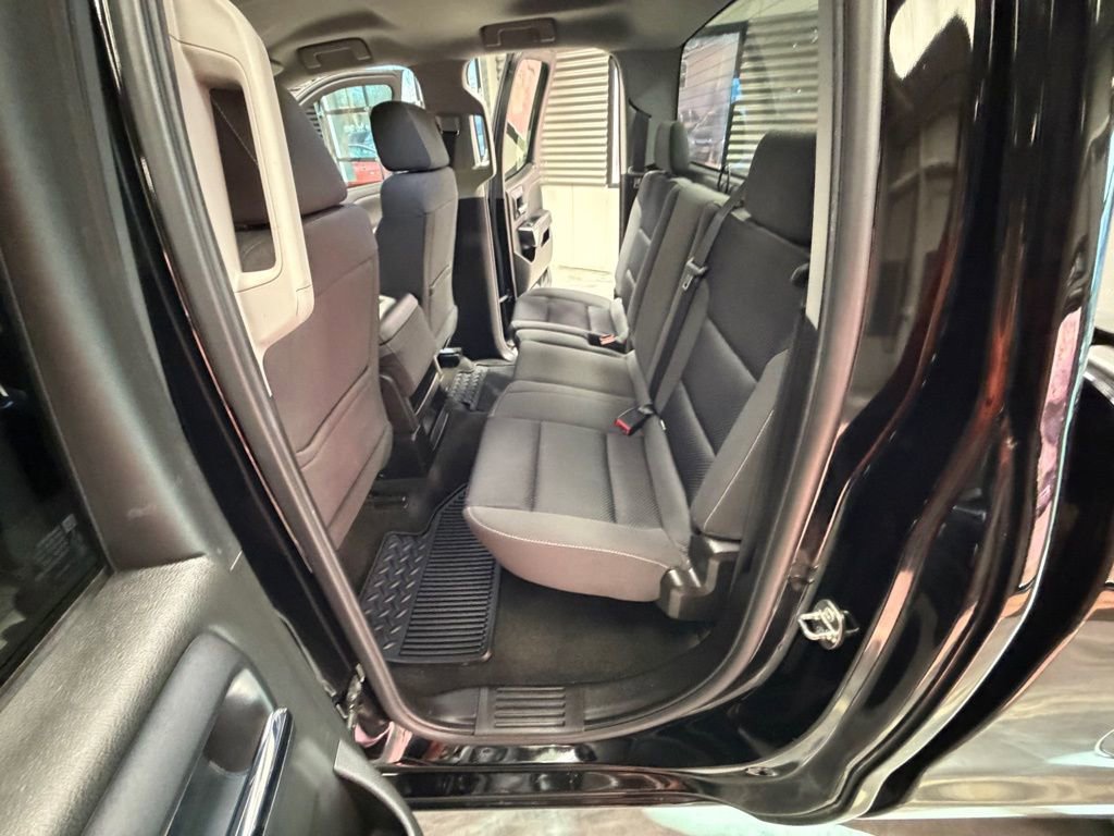 Used 2018 Chevrolet Silverado 1500 LT w/ All Star Edition image 45