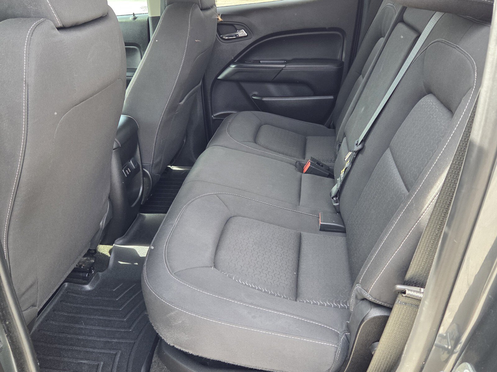 Used 2016 GMC Canyon SLE RWD image 5