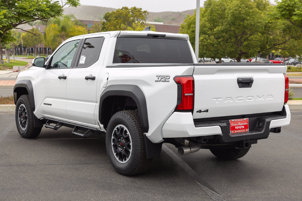 New 2026 Toyota Tacoma TRD Off-Road AWD/4WD image 7