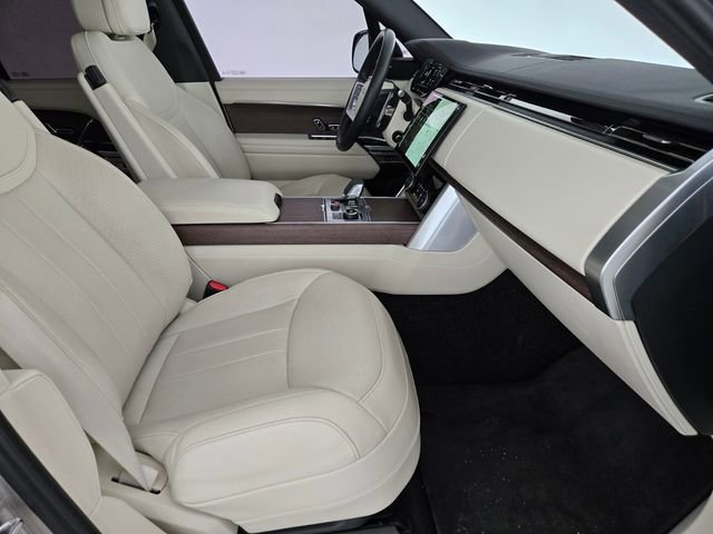 Certified 2023 Land Rover Range Rover SE AWD/4WD image 3