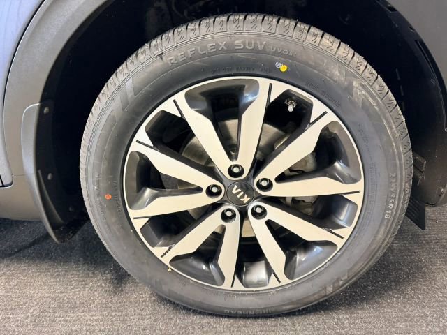 Used 2018 Kia Sportage EX AWD/4WD image 16