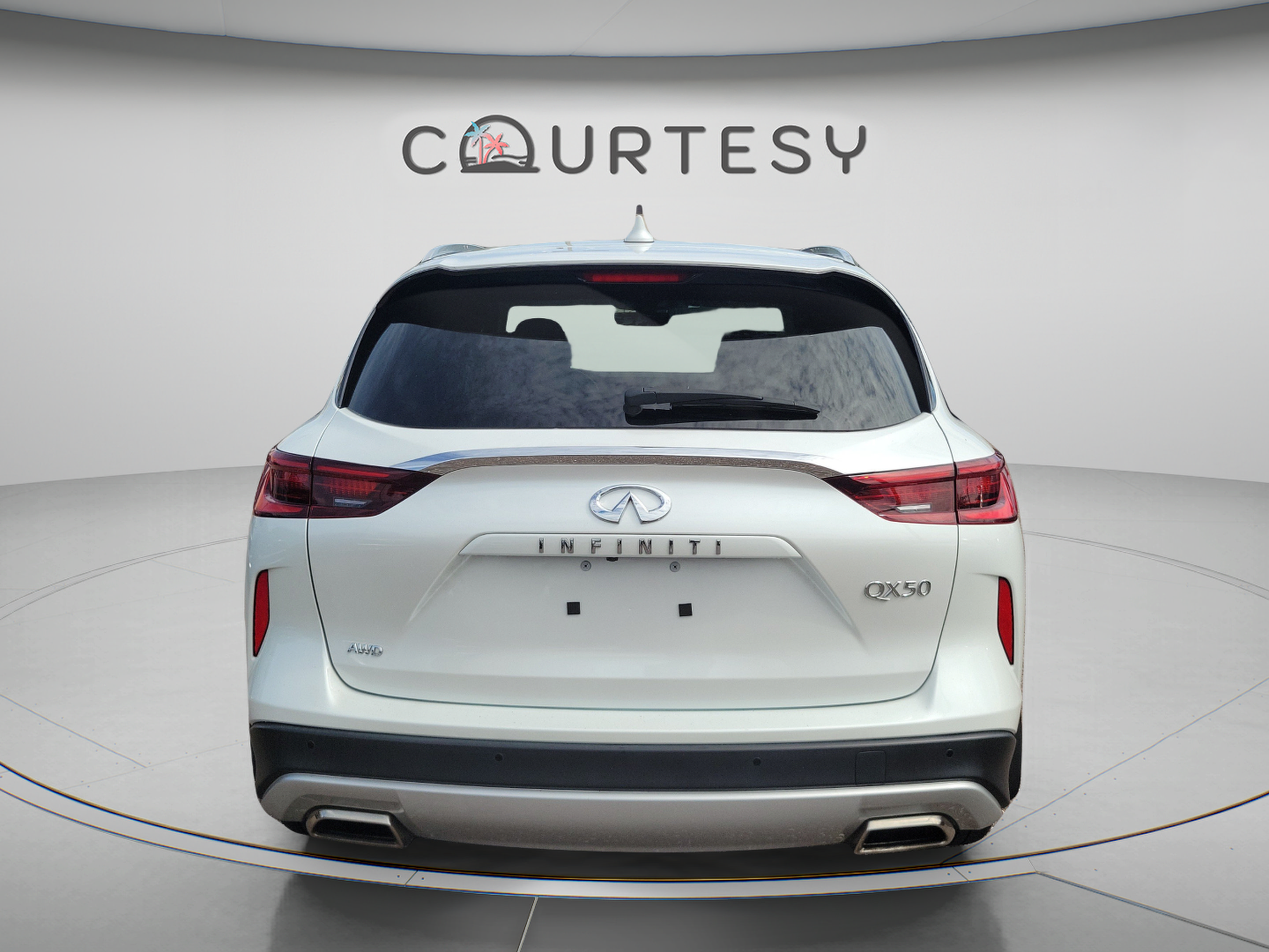 Certified 2025 INFINITI QX50 Luxe AWD/4WD image 4