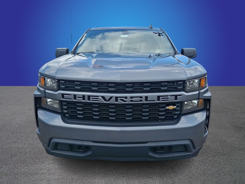 Used 2020 Chevrolet Silverado 1500 Custom w/ Custom Value Package AWD/4WD image 2