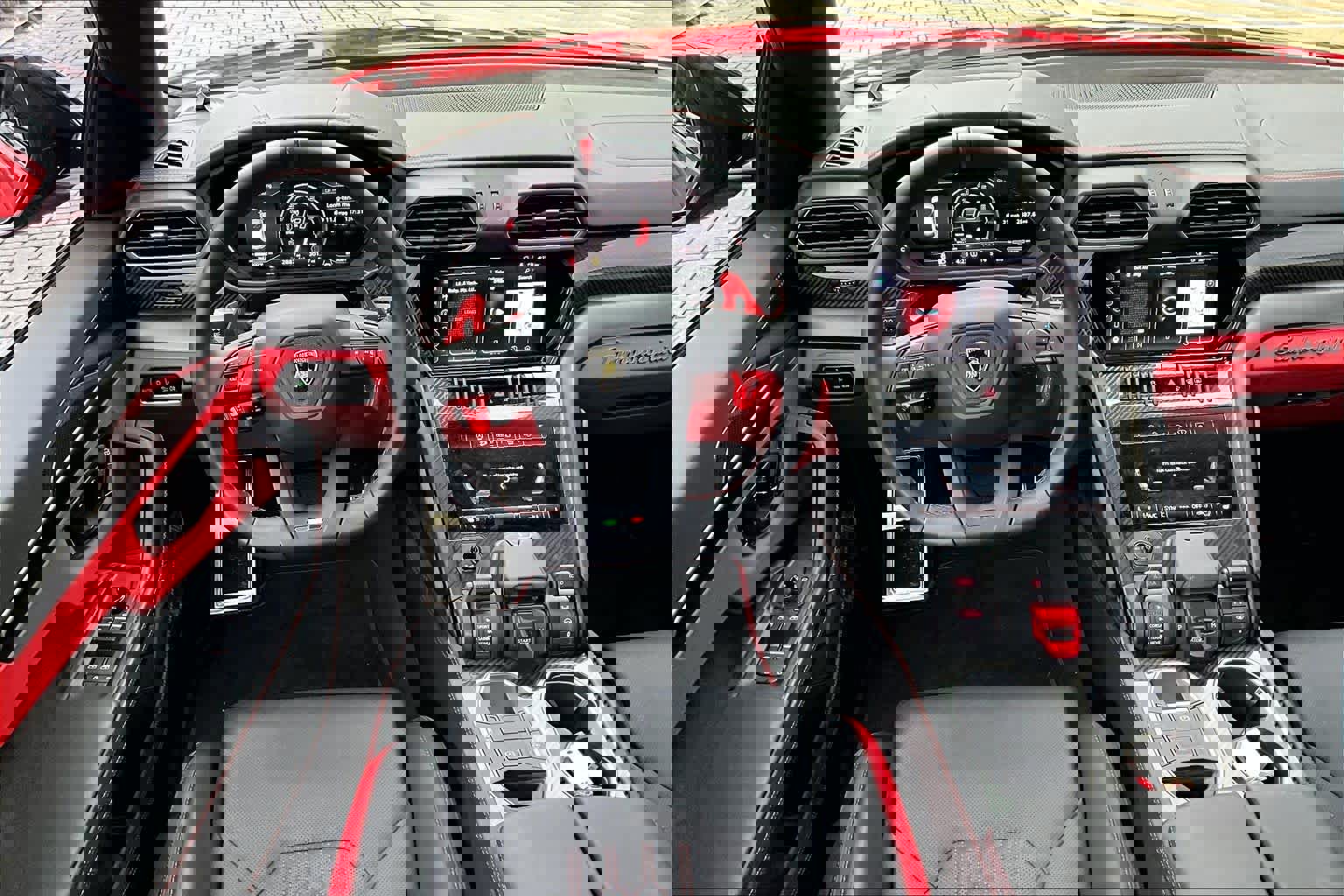 Used 2024 Lamborghini Urus S image 5