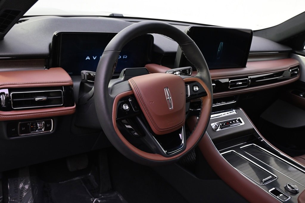 New 2026 Lincoln Aviator Reserve image 11
