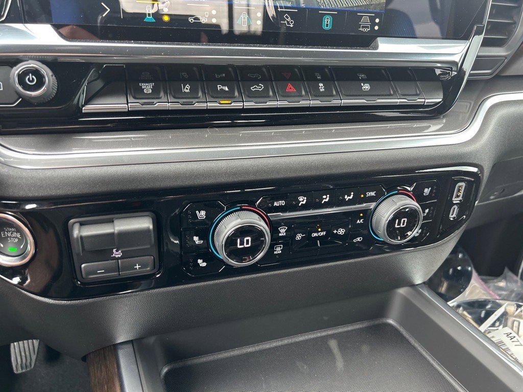 New 2025 Chevrolet Silverado 3500 High Country w/ Technology Package image 10