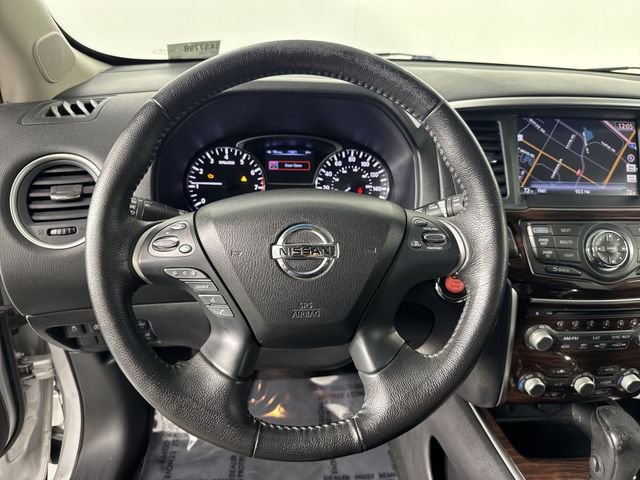 Used 2013 Nissan Pathfinder Platinum image 11