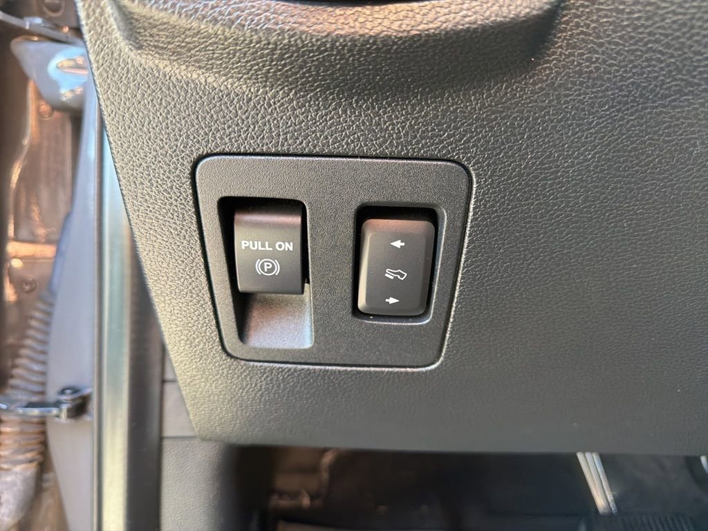 Used 2020 Ford F150 Raptor w/ Equipment Group 802A Luxury image 37