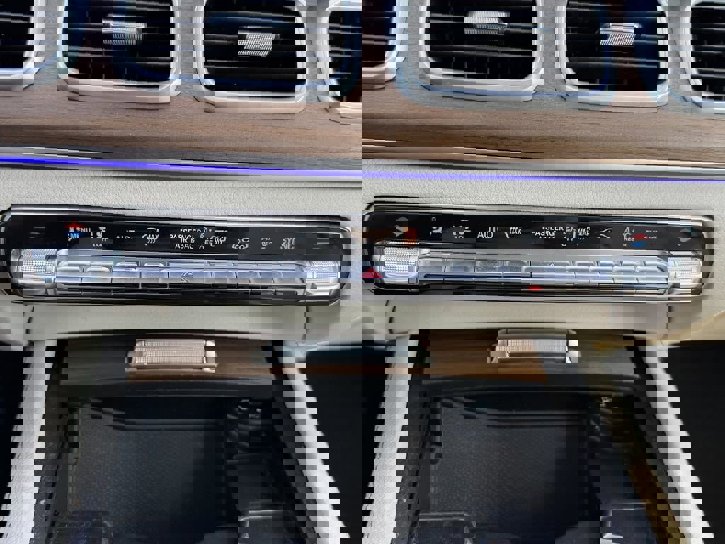 Used 2022 Mercedes-Benz GLS 450 4MATIC image 25