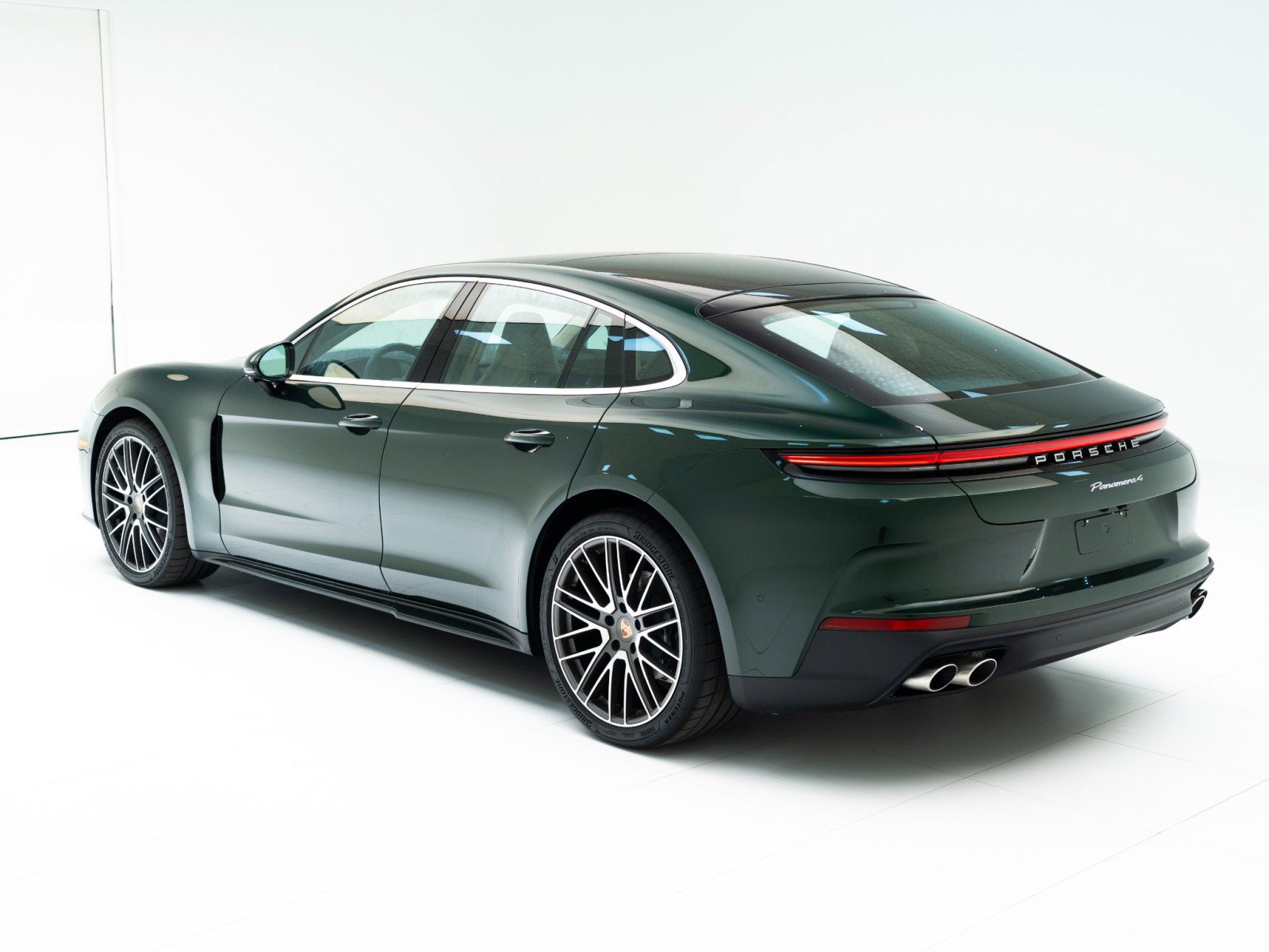 New 2026 Porsche Panamera 4 AWD/4WD image 3