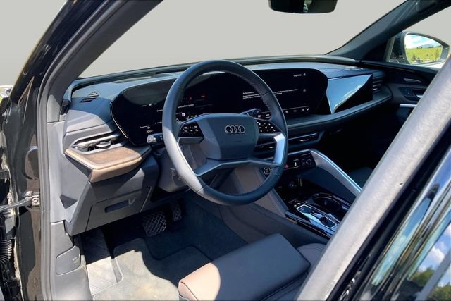 Certified 2025 Audi Q5 Premium w/ Premium Plus AWD/4WD image 14
