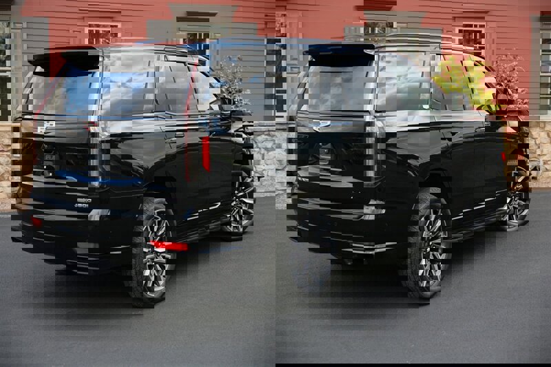 Used 2023 Cadillac Escalade Sport image 5