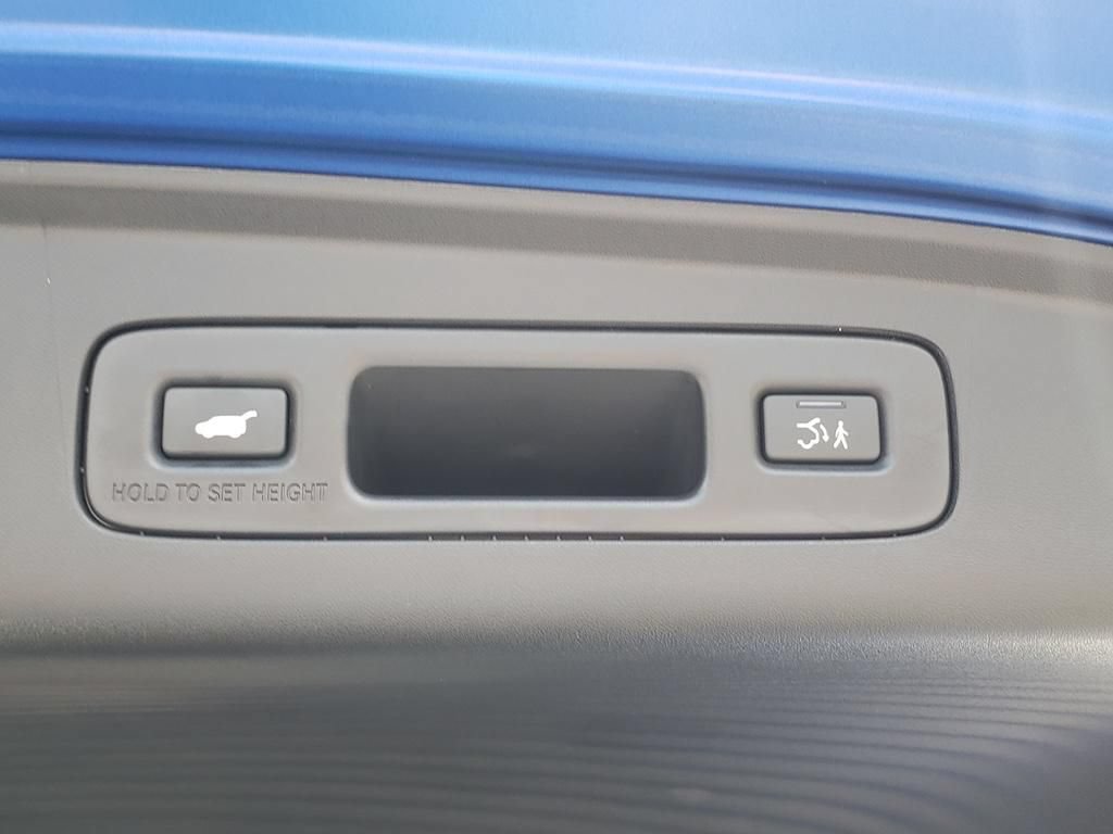 Certified 2025 Acura ADX A-Spec AWD/4WD image 10