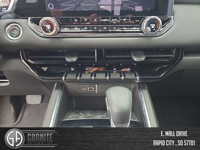 Used 2024 GMC Canyon Elevation w/ Convenience Package image 18