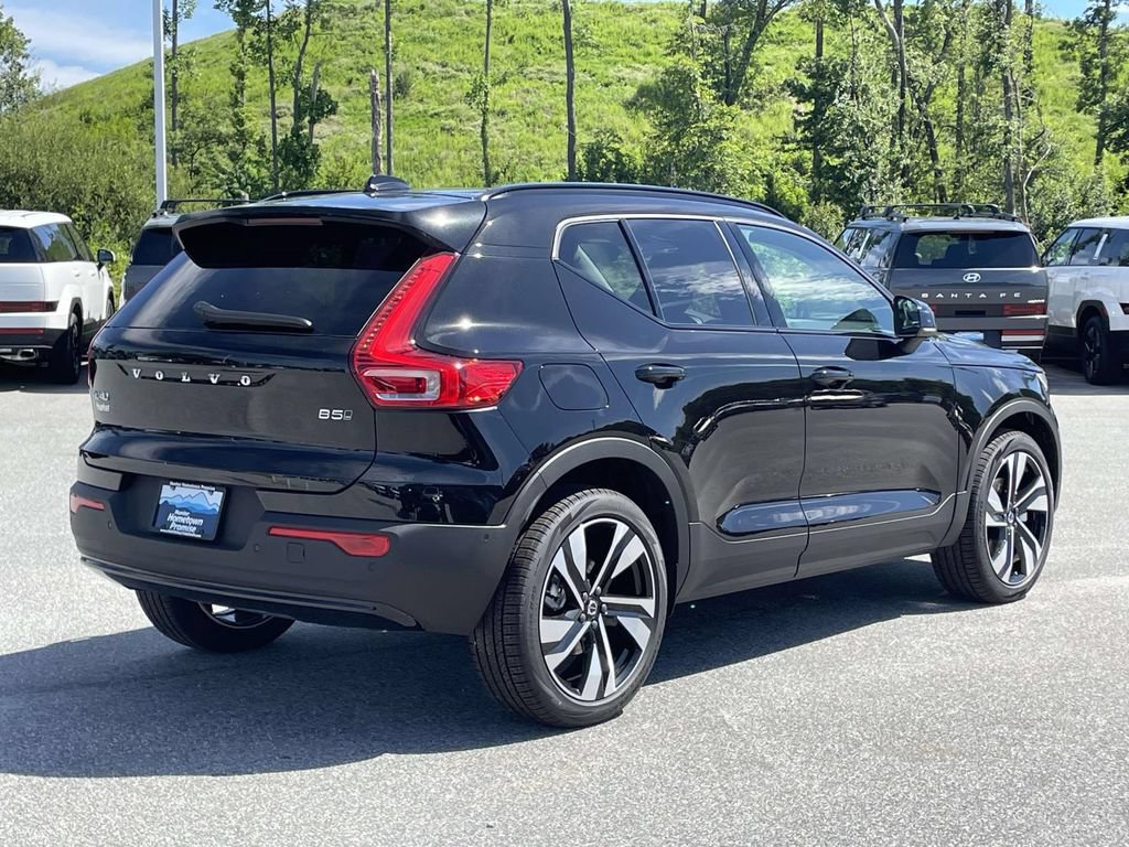 New 2026 Volvo XC40 B5 Plus w/ Climate Package AWD/4WD image 28