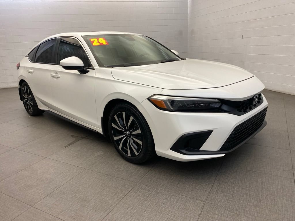Used 2024 Honda Civic EX-L image 4