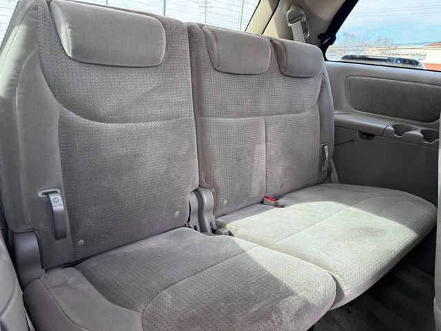 Used 2008 Toyota Sienna CE image 19