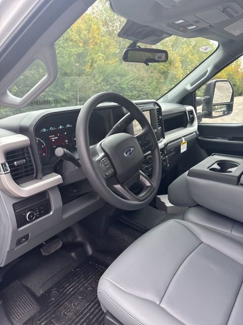 New 2026 Ford F450 XL w/ XL Chrome Package image 33