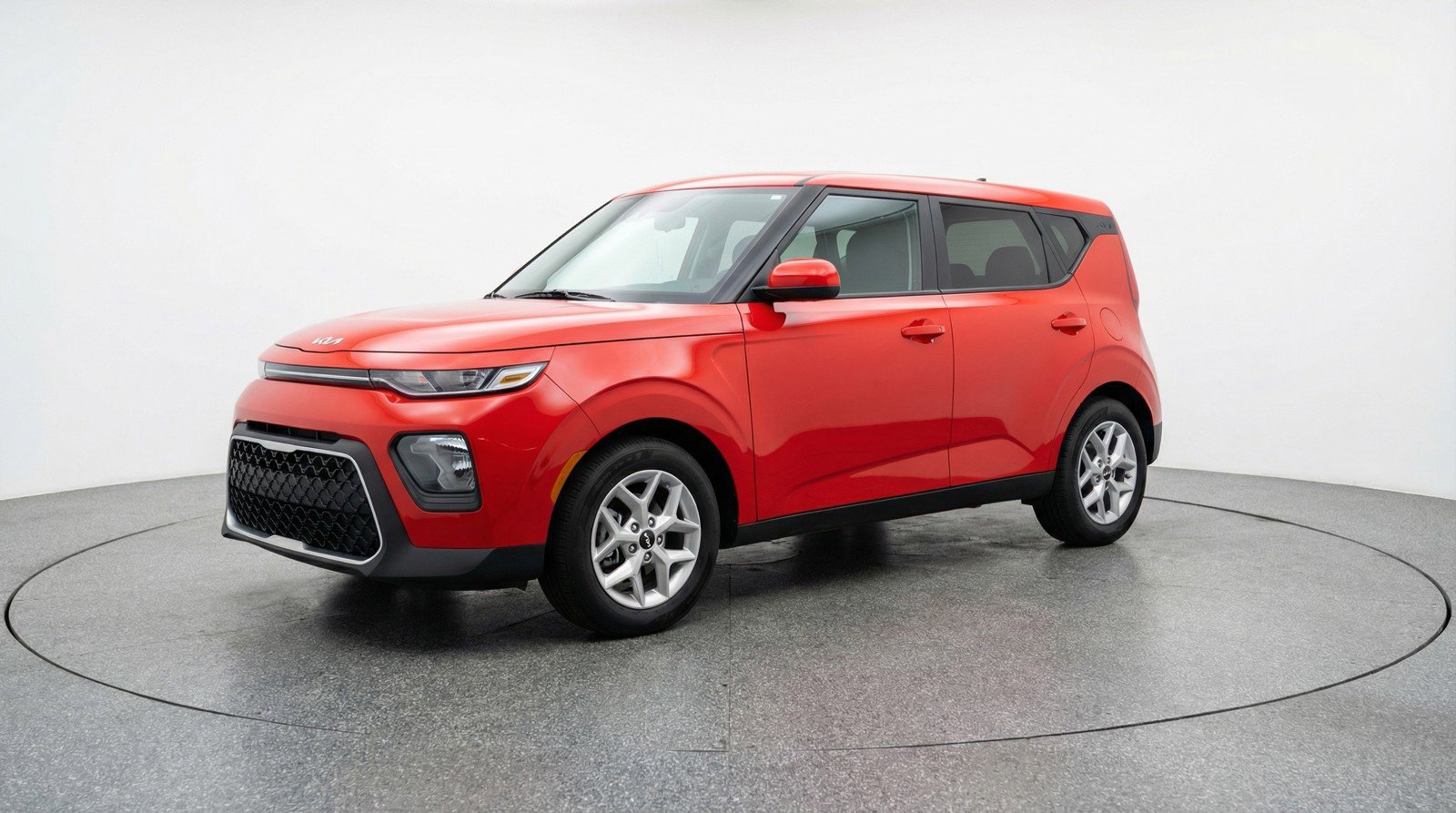 Used 2025 Kia Soul LX w/ LX Technology Package image 3