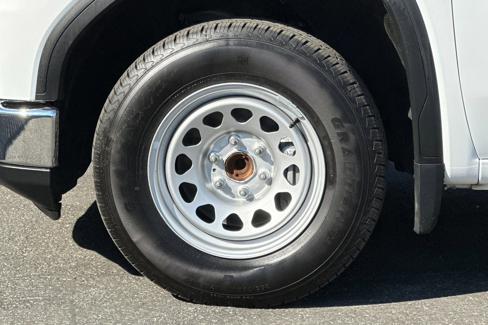 Used 2023 GMC Sierra 1500 Pro w/ Convenience Package image 24