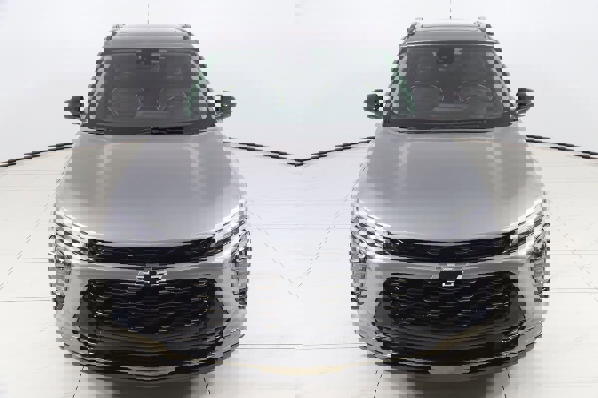 Used 2024 Chevrolet Trax ACTIV w/ Sunroof Package image 54