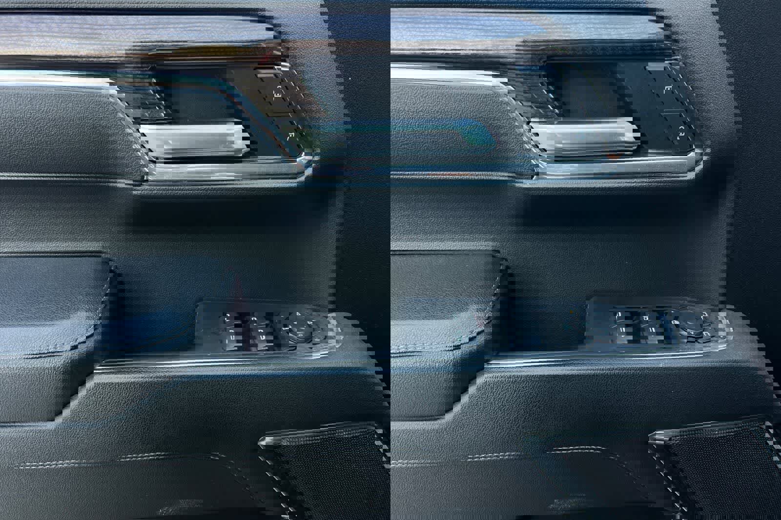 Used 2022 Chevrolet Silverado 1500 LT image 15