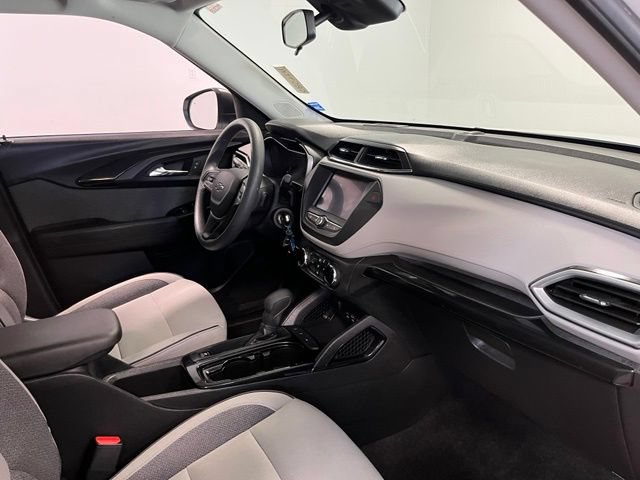 Used 2022 Chevrolet TrailBlazer LS FWD image 11