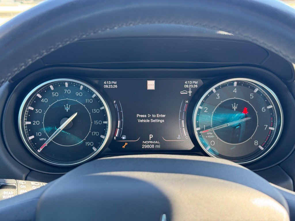 Used 2022 Maserati Levante Modena AWD/4WD image 11