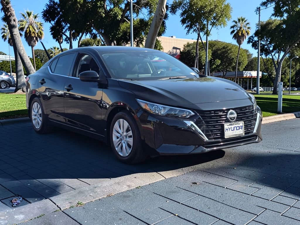 Used 2024 Nissan Sentra S image 4