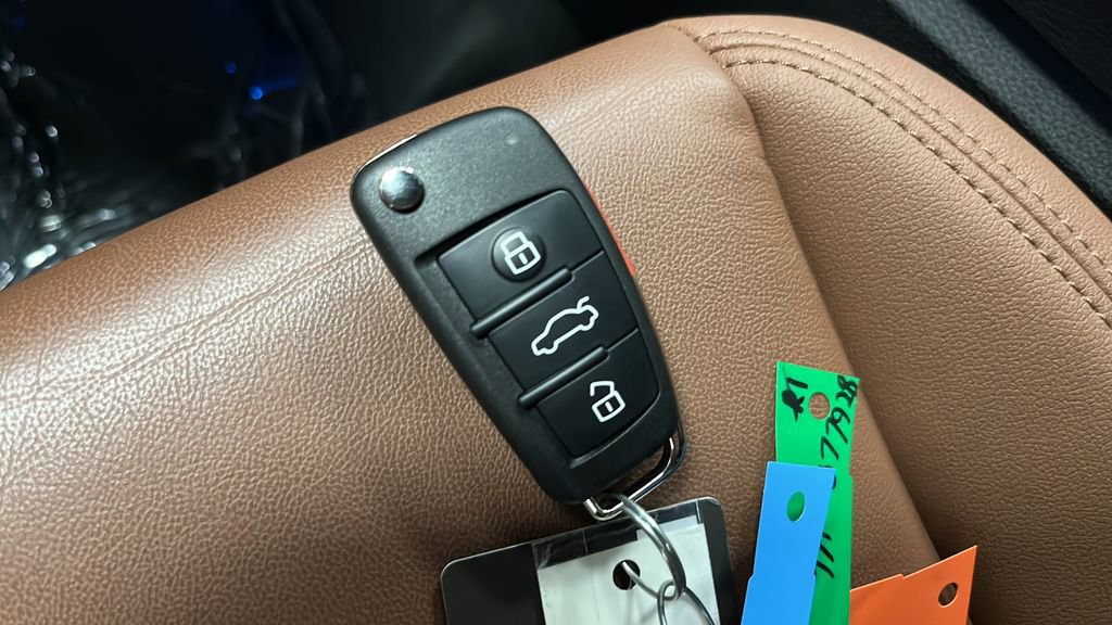 Used 2024 Audi Q3 2.0T Premium Plus w/ Premium Plus Package image 39