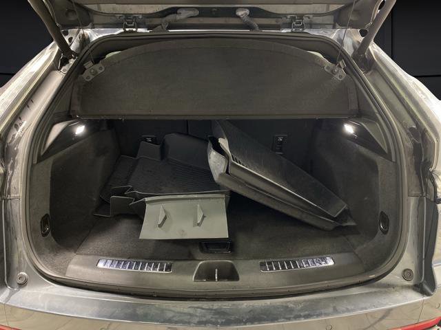 Used 2019 Cadillac XT4 Sport w/ Cold Weather Package image 15