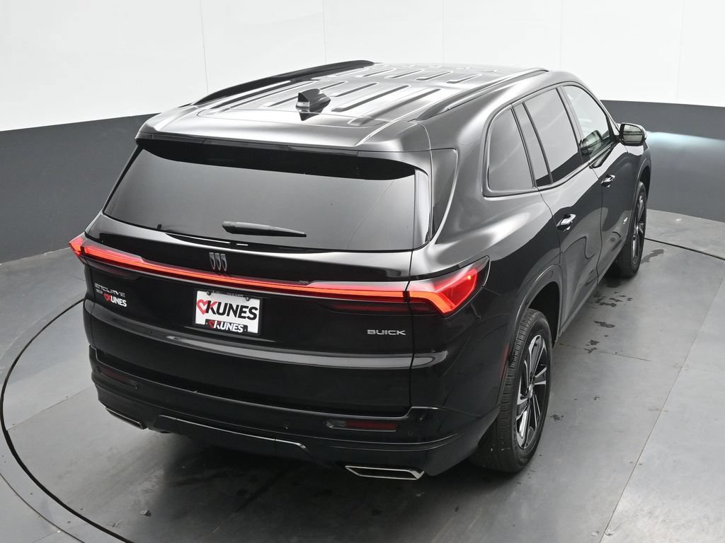 Used 2025 Buick Enclave Sport Touring AWD/4WD image 30