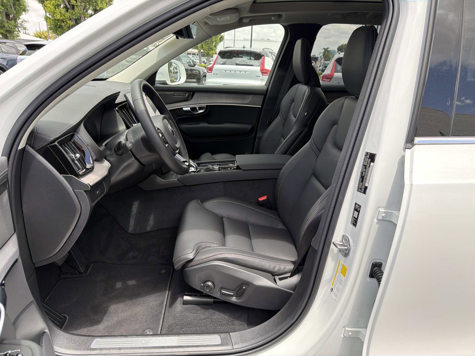 New 2026 Volvo XC90 B6 Ultra AWD/4WD image 13
