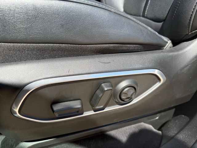 Used 2024 Jeep Wagoneer Series III w/ Premium Group I AWD/4WD image 14