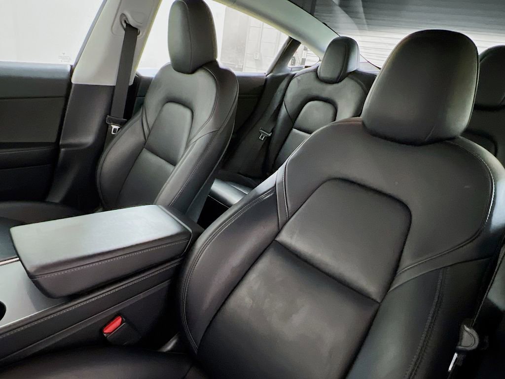 Used 2021 Tesla Model 3 Standard Range Plus image 10