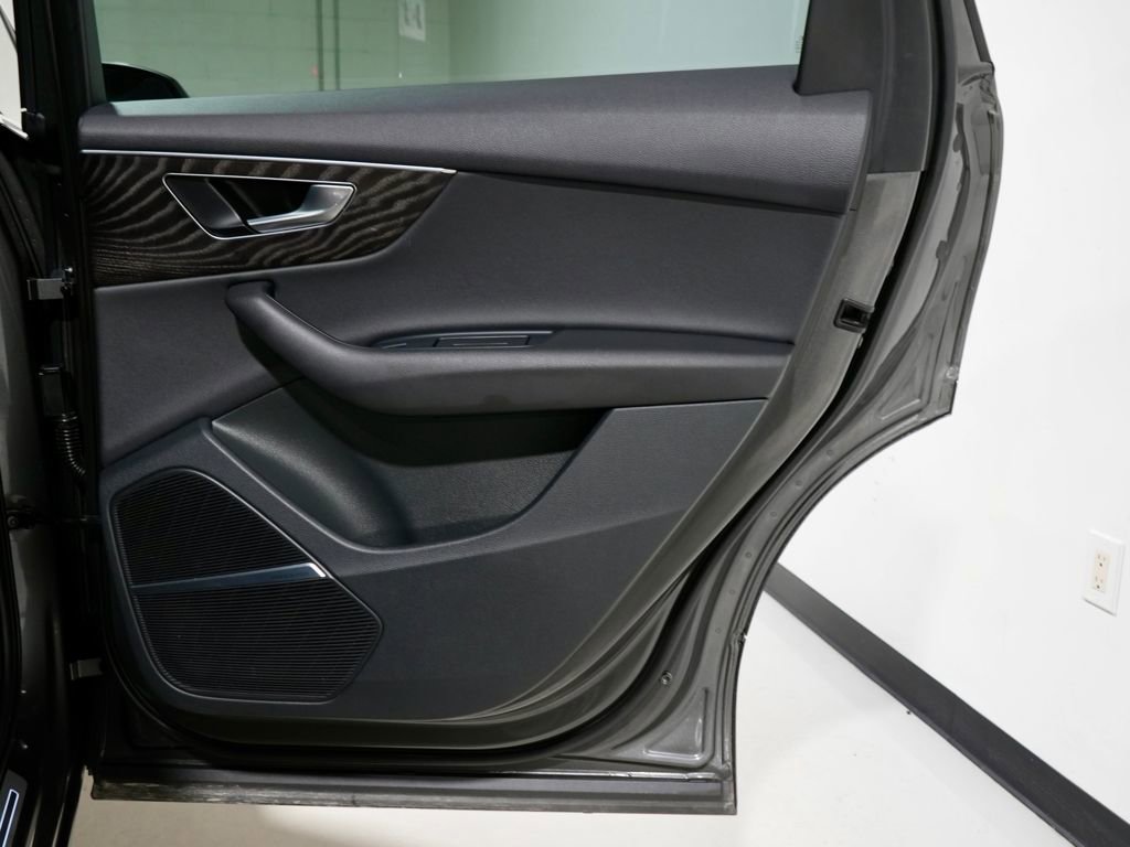 Used 2021 Audi Q7 2.0T Premium Plus image 34